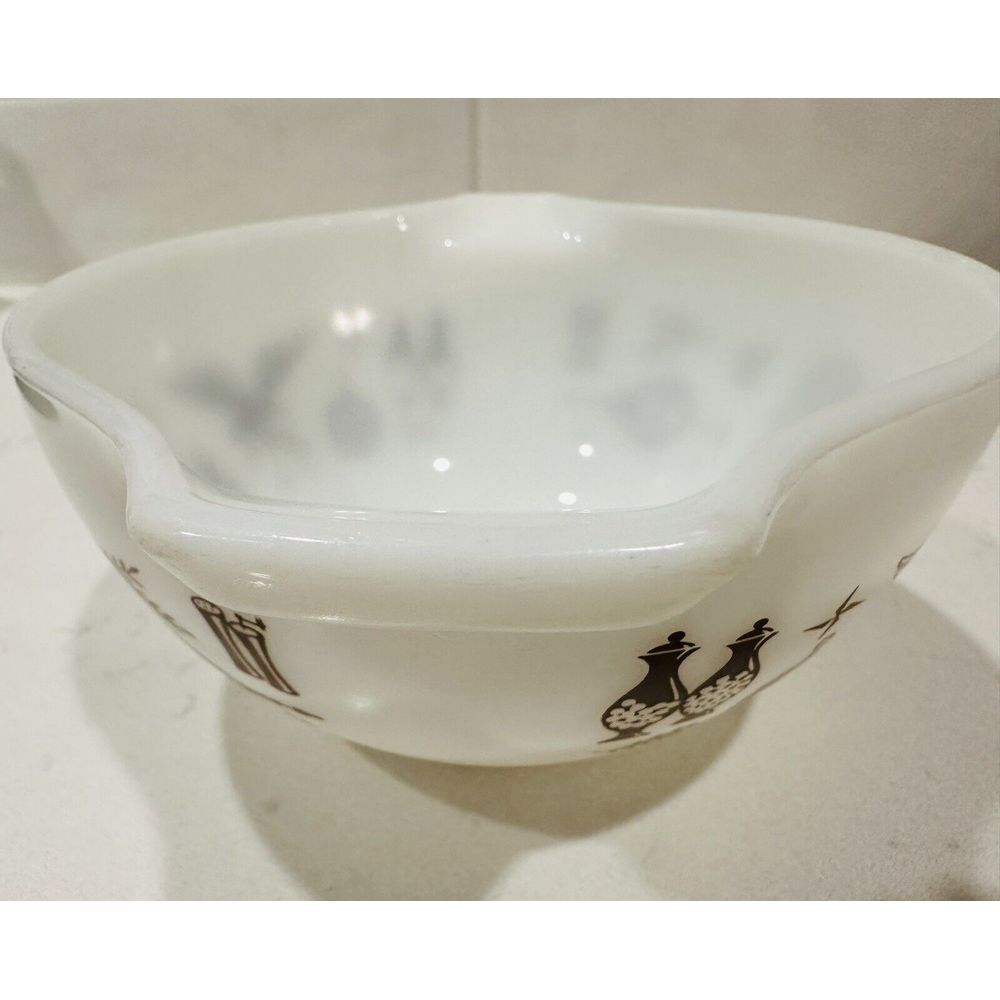 Vintage Pyrex Mixing Bowl Early American Cinderella #441 1-1/2 PT White Brown - Picture 6 of 8